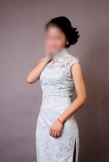 Anna, 28