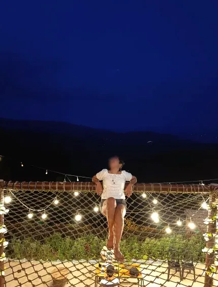 Dilara, 28
