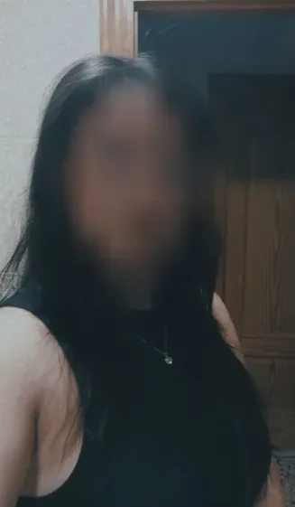 Jasmin, 24