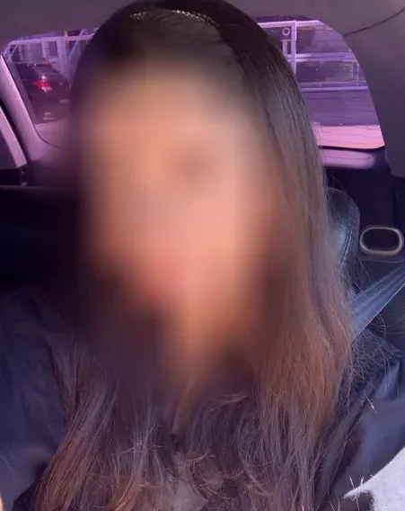 Kira, 28