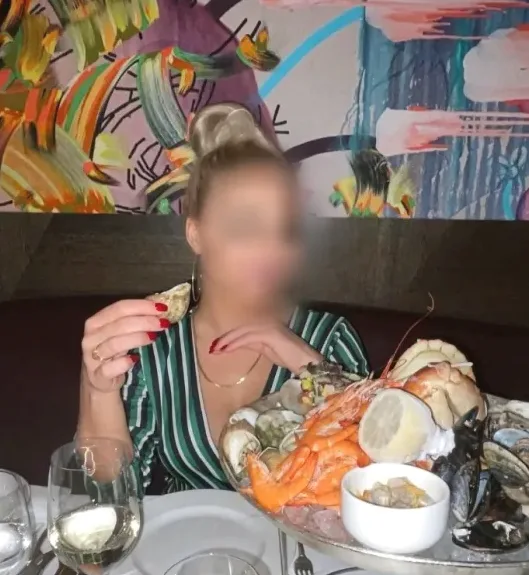 Selin, 32