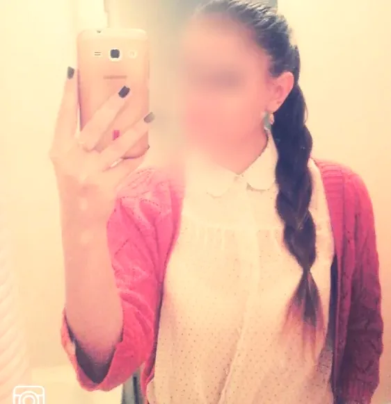 Vivien, 37