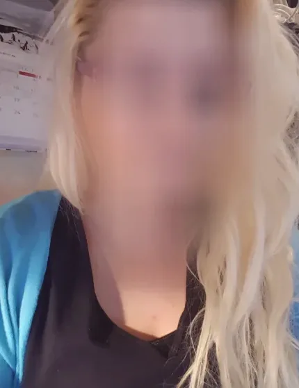 Yvonne, 40